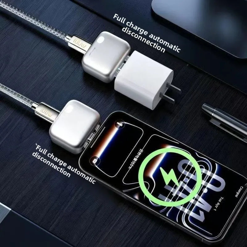 Detalle del conector USB-C del adaptador